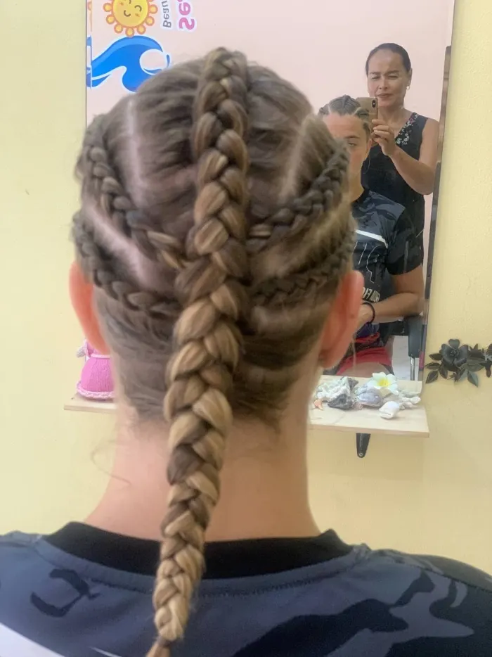 Women’s Cornrow Braids